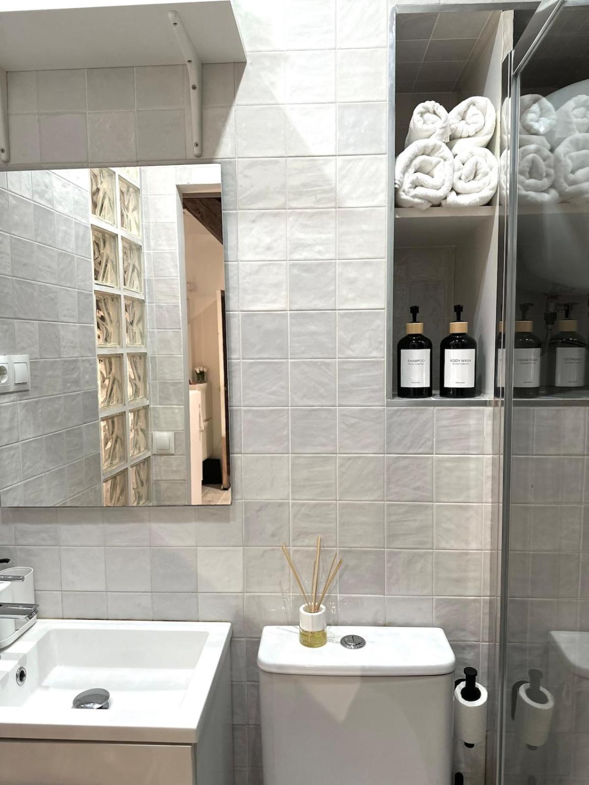 Apartment Cozy In Malasana Near Gran Via Madrid